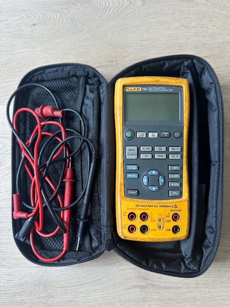 FLUKE 725, Ophalen of Verzenden, Gebruikt, Multimeter