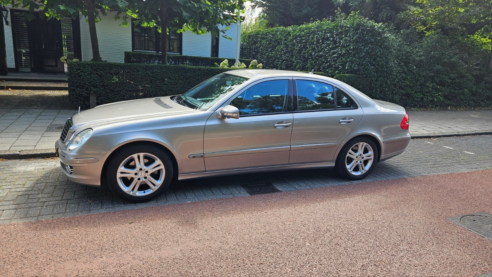 Mercedes-Benz E-Klasse E200 kompressor sedan avantgarde W211, Achterwielaandrijving, Zwart, 4 cilinders, Particulier
