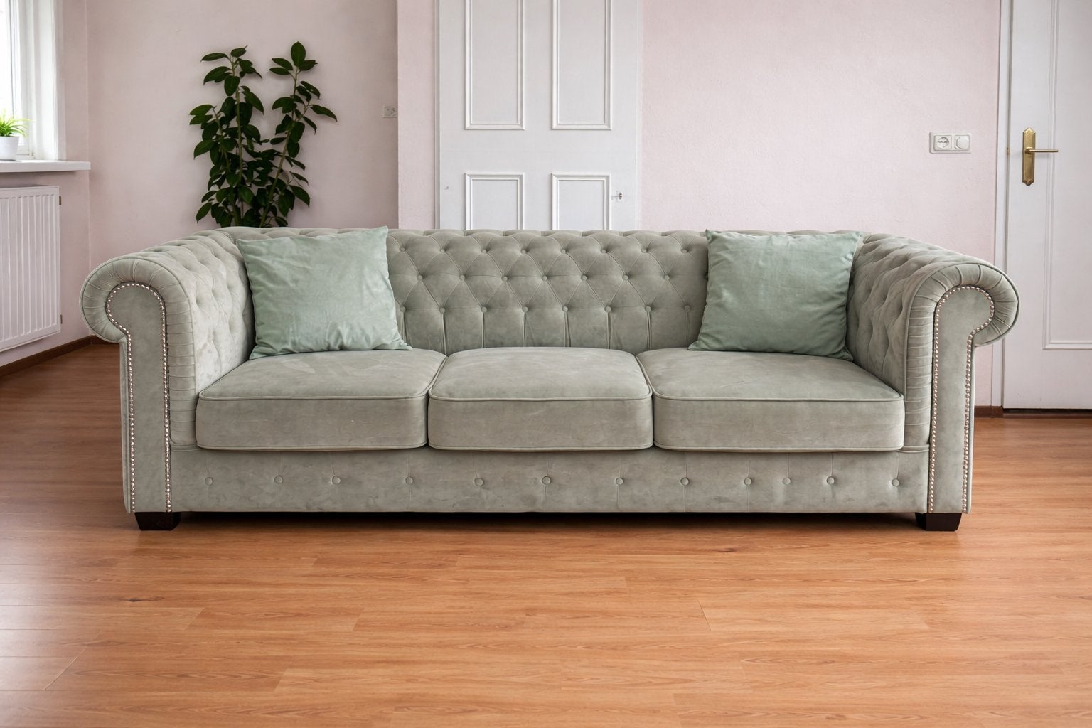 Prachtige Chesterfield bank (lichtgroen fluweel) – zeer goed, Ophalen, 75 tot 100 cm, Zo goed als nieuw, Stof
