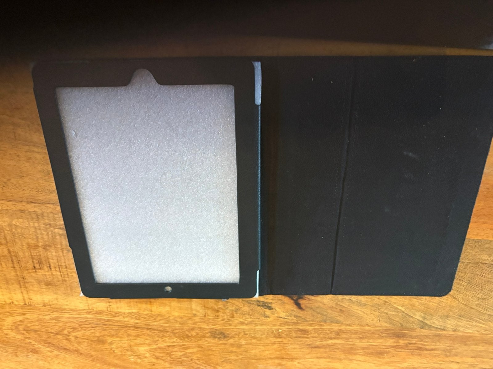 Sound logic Ipad case, Computers en Software, 10 inch, Nieuw, Bescherming voor- en achterkant, Ophalen of Verzenden
