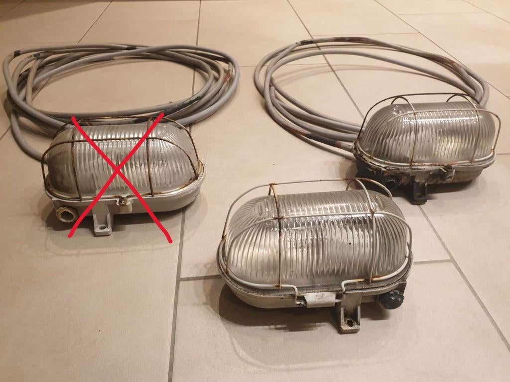 2 Bulls eye industriele jaren 50 buiten lampen werkt perfekt, Zonne-energie, Minder dan 50 watt, Wandlamp, Nieuw