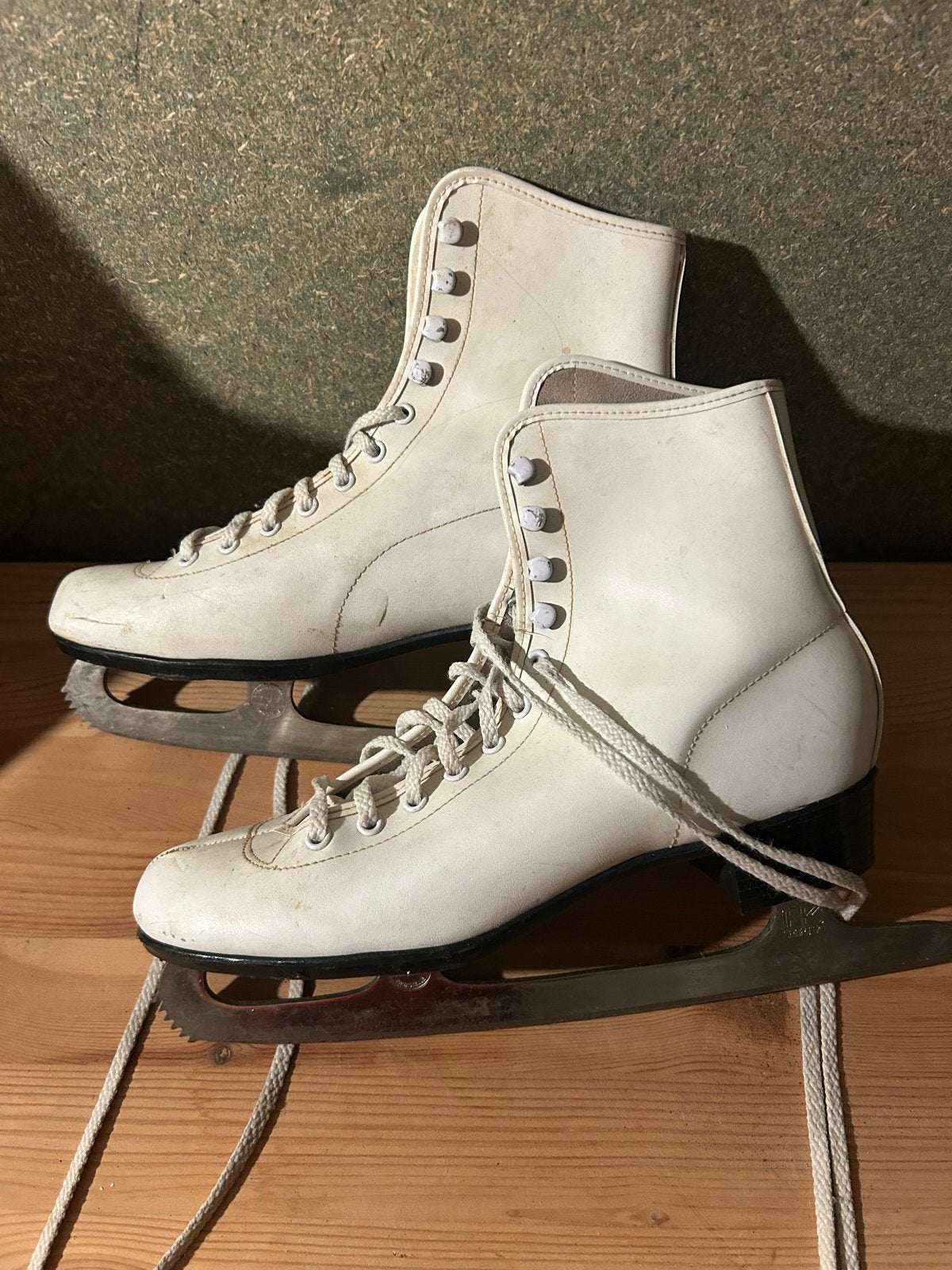 Witte kunstschaatsen - Maat 39, Sport en Fitness, Schaatsen, Ophalen, Gebruikt, Kunstschaatsen, Overige merken