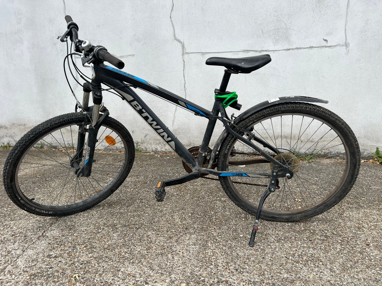 B'Twin Rockrider mountainbike - voorrem defect, Gebruikt, 26 inch, Velgrem, 15 tot 20 versnellingen
