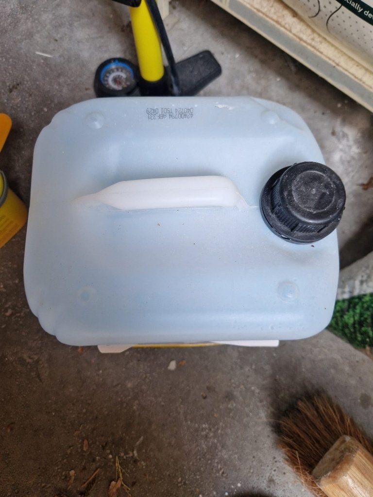 Voorstrijk Hornbach, Doe-het-zelf en Verbouw, Verf, Beits en Lak, Minder dan 5 liter, Ophalen, Gebruikt, Wit