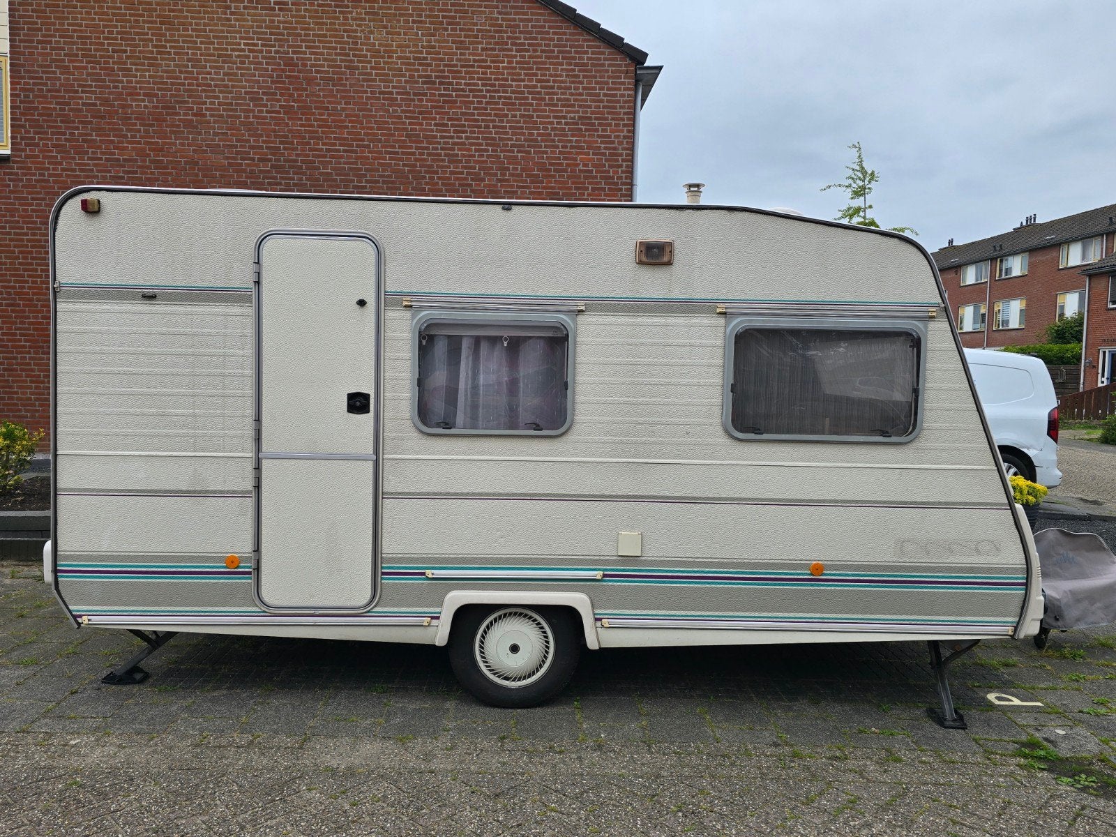 caravelair, Caravans en Kamperen, Caravans, Particulier, tot en met 4, 500 - 750 kg, Treinzit, Caravelair, Luifel, Ophalen