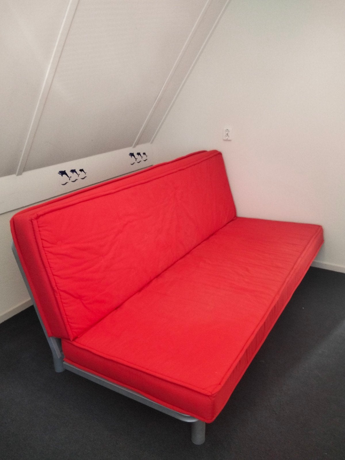 Rode slaapbank / futon - ideaal voor logees, Ophalen, Gebruikt, Tweepersoons, 140 cm
