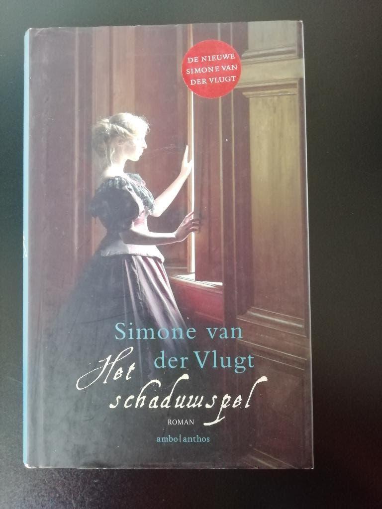 Het schaduwspel van Simone v.d. Vlugt, Boeken, Ophalen of Verzenden, Zo goed als nieuw, Simone van der Vlugt