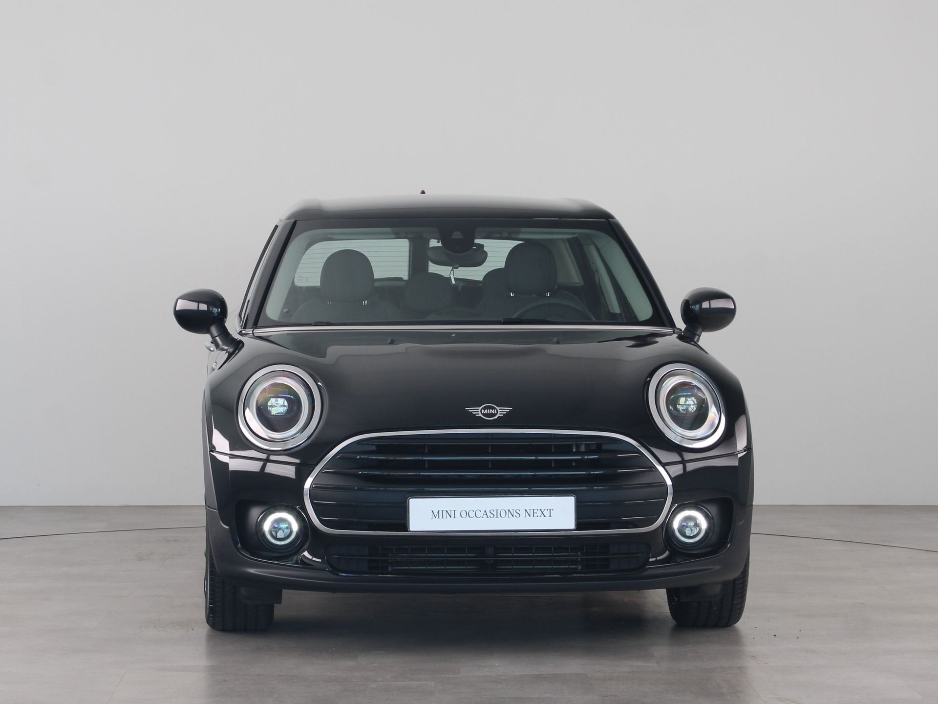 MINI Clubman One Business Edition Aut. (bj 2021, automaat), Auto's, Dealer onderhouden, Gebruikt, Leder en Stof, Zwart