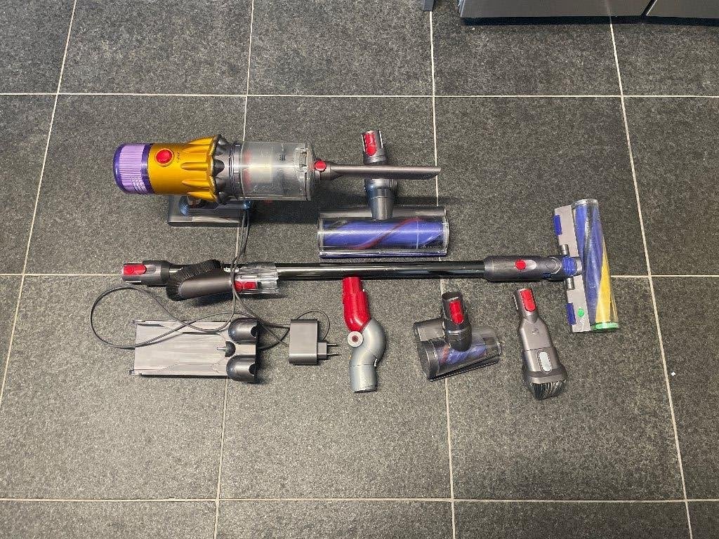 Dyson V12 complete set (stofzuiger defect)