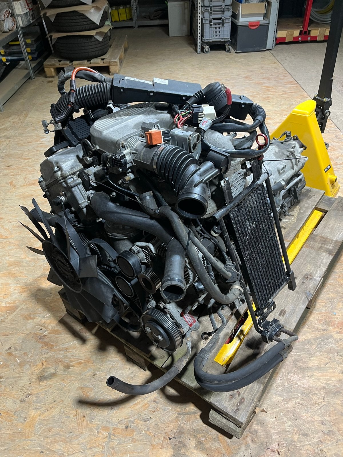 BMW M43 B16 Motor met Automaatbak en ECU, Ophalen, Gebruikt, BMW