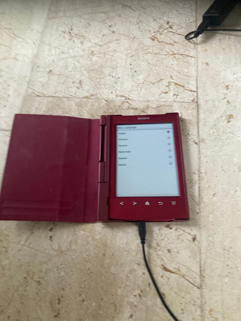 E reader sony, Computers en Software, E-readers, Ophalen of Verzenden, Zo goed als nieuw
