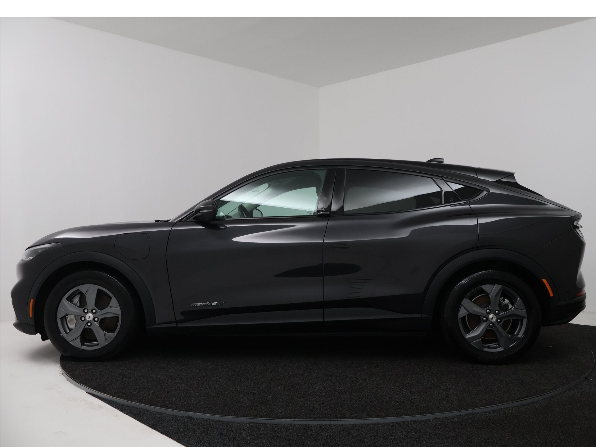 Ford Mustang Mach-E Extended RWD 98 kWh | Origineel NL! | NA, 12 maanden, Gebruikt, 610 km, 31 min