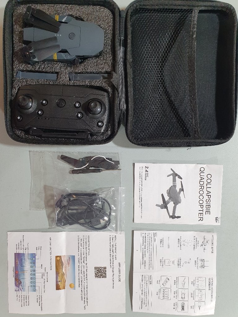 Leuke drone met camera, afstandsbediening en toebehoren, Basiskwaliteit, Bediening via smartphone, Minder dan 100 meter, Zo goed als nieuw