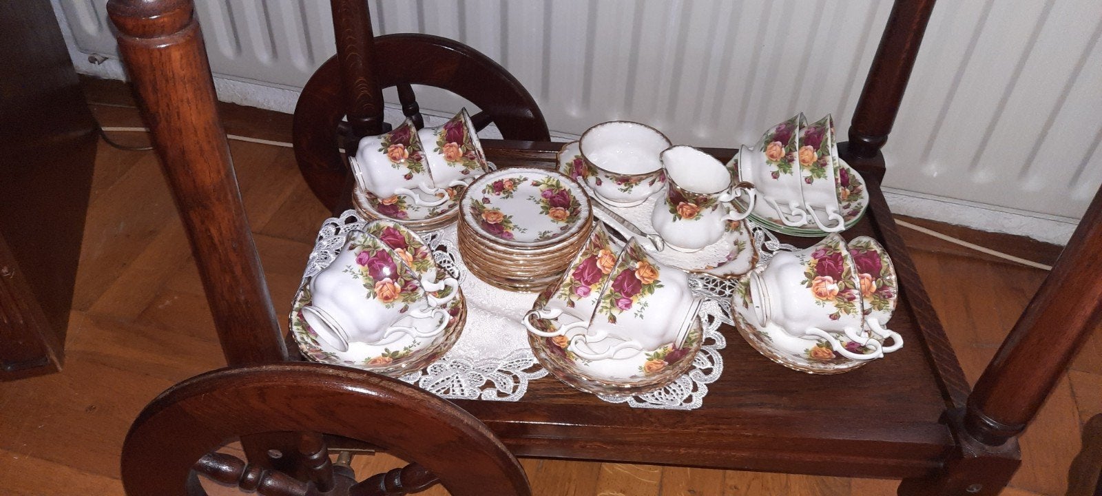 Royal Albert Old Country Roses servies voor 8 personen, Huis en Inrichting, Keuken | Servies, Ophalen, Klassiek, Zo goed als nieuw