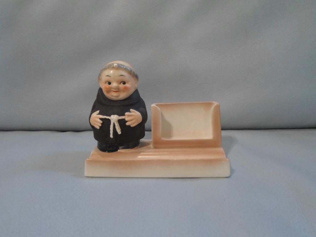 Goebel Friar Tuck 50's Visitekaart Houder, Ophalen of Verzenden, Zo goed als nieuw, Religie