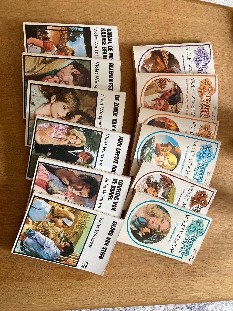 Pocketboekjes bouquetreeks, Ophalen of Verzenden, Gelezen, Violet Winspear