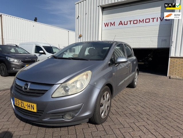 Opel Corsa 1.4-16V Enjoy APK T/M 17-11-2027, Voorwielaandrijving, Dealer onderhouden, Gebruikt, Zwart