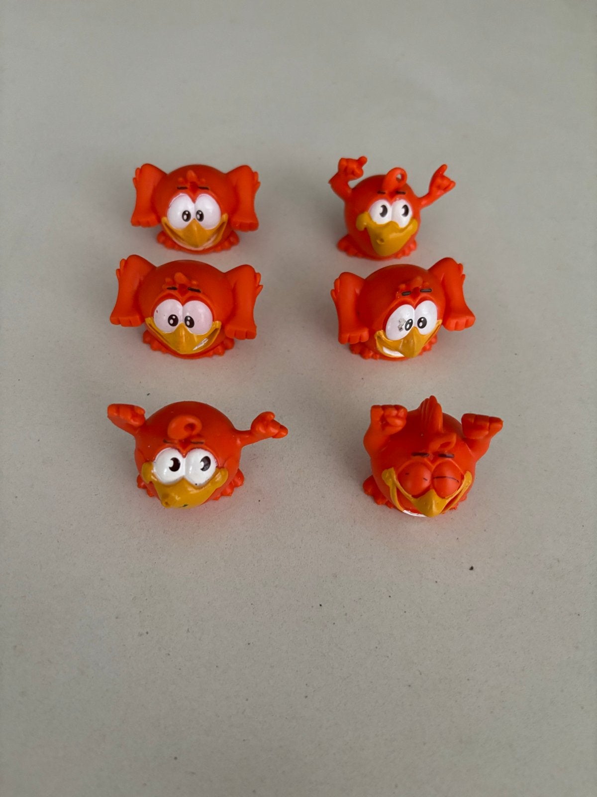 Geluksvogeltjes C1000 6 stuks piep beestjes set oranje vogel, Ophalen of Verzenden, Zo goed als nieuw