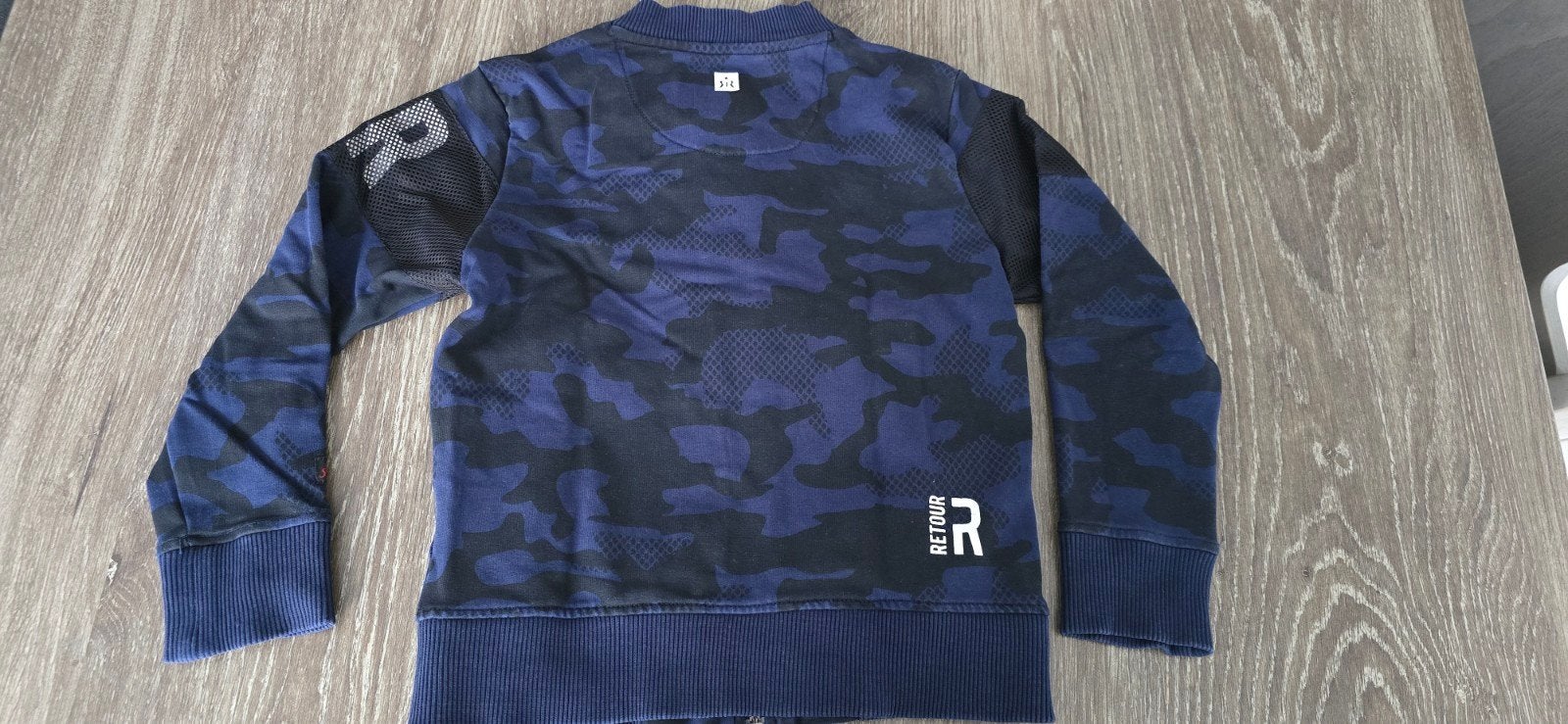 Vest Retour, Ophalen of Verzenden, Zo goed als nieuw, Jongen, Trui of Vest
