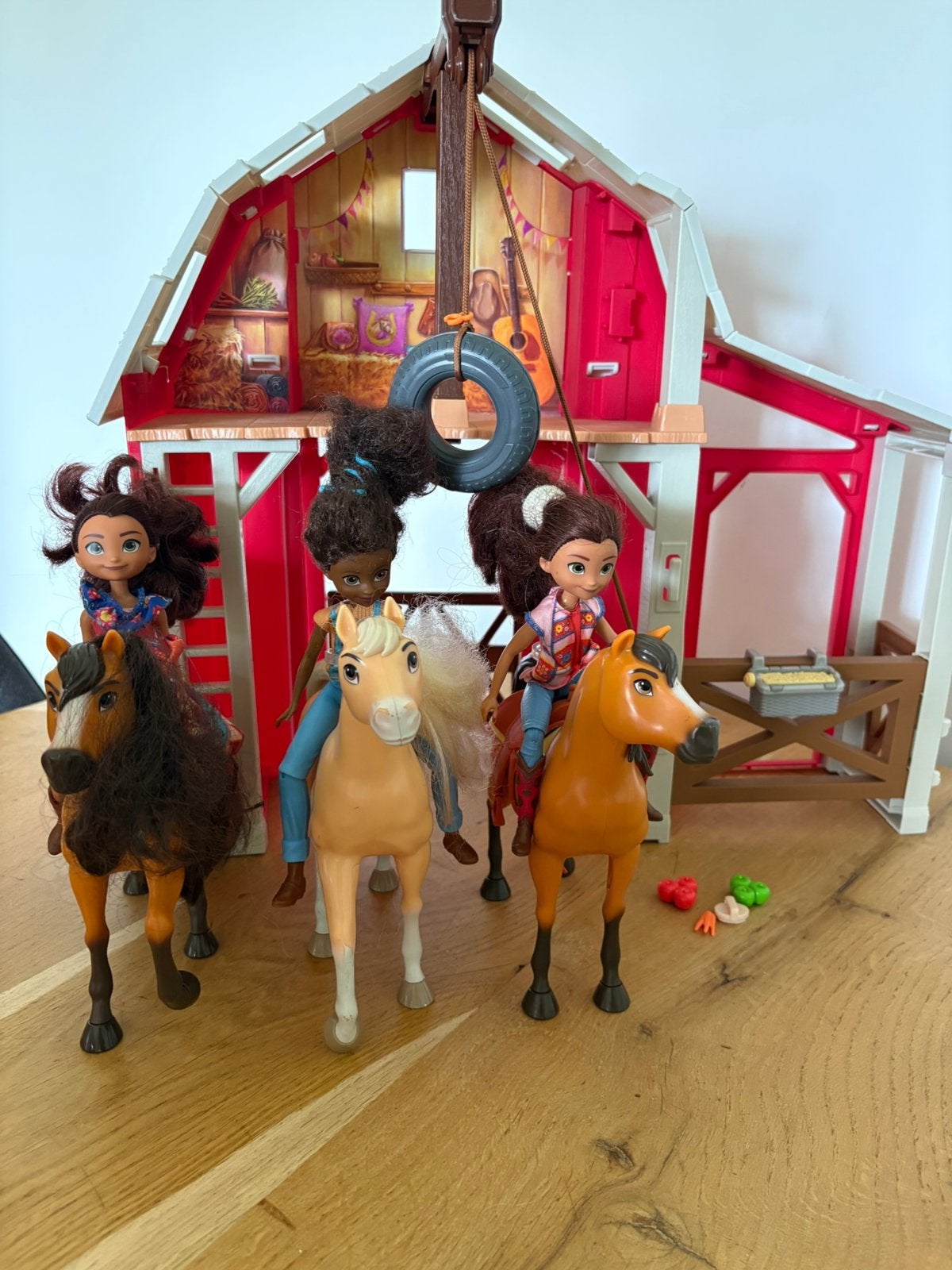 Mattel Spirit schuur en poppen, Ophalen, Gebruikt, Barbie