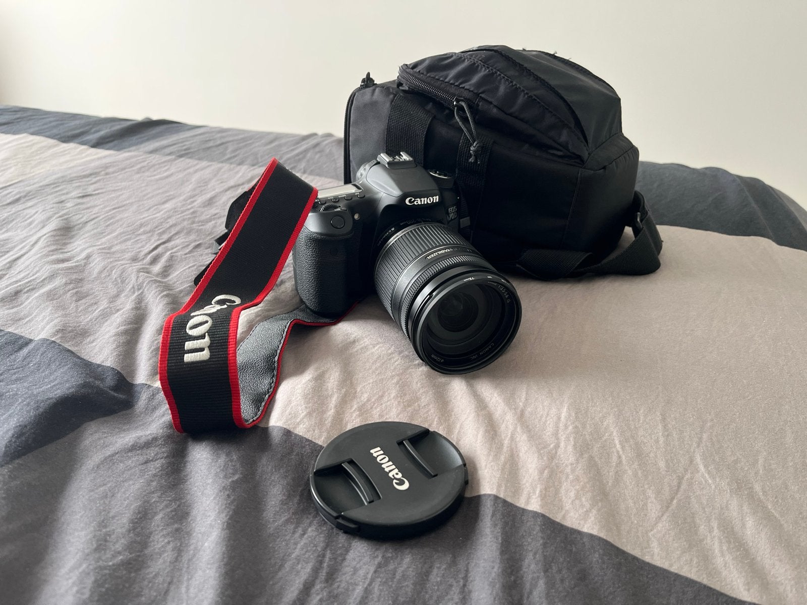 Canon EOS 70D spiegelreflexcamera met 18-200mm lens, Gebruikt, Spiegelreflex, Canon, Beeldstabilisatie