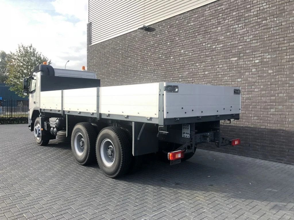 Volvo FM 370 6X4 CARGO TRUCK RHD UNUSED (bj 2014), Auto's, Bedrijf, Volvo, ABS, Te koop