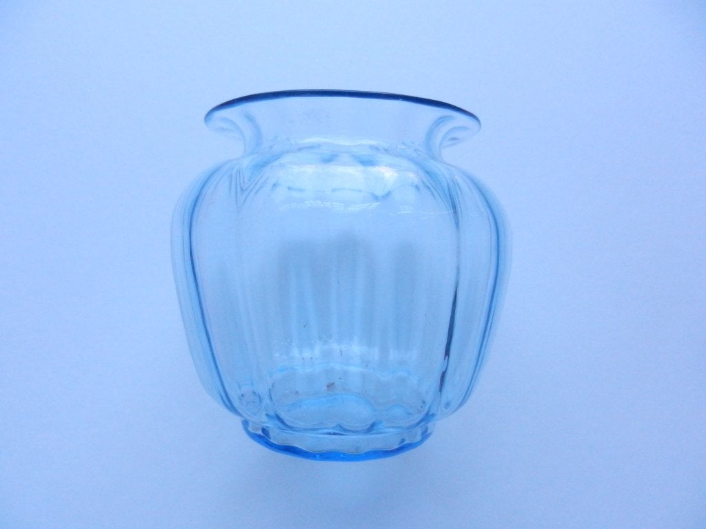 Gelobd lichtblauw glazen vaas Maastricht / Leerdam h 12 Mint, Ophalen of Verzenden