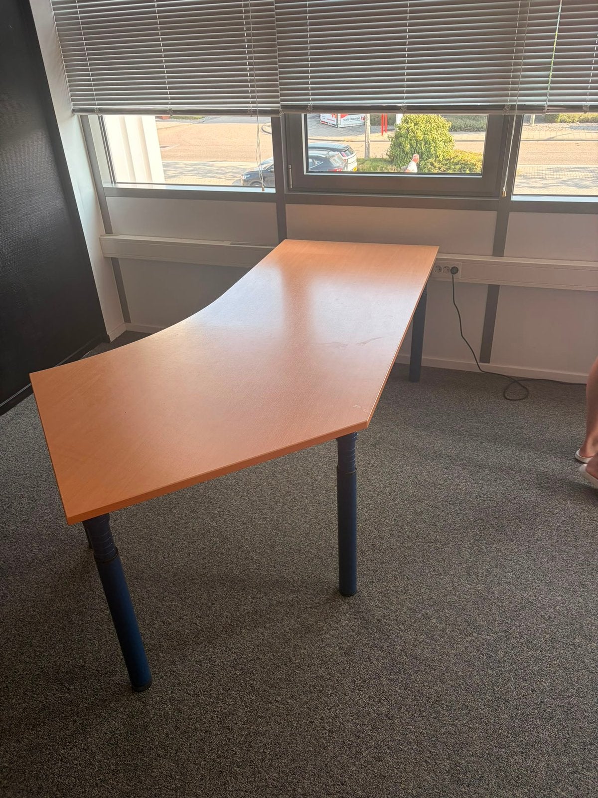 4x kantoor bureau af te halen, Huis en Inrichting, Ophalen, Zo goed als nieuw