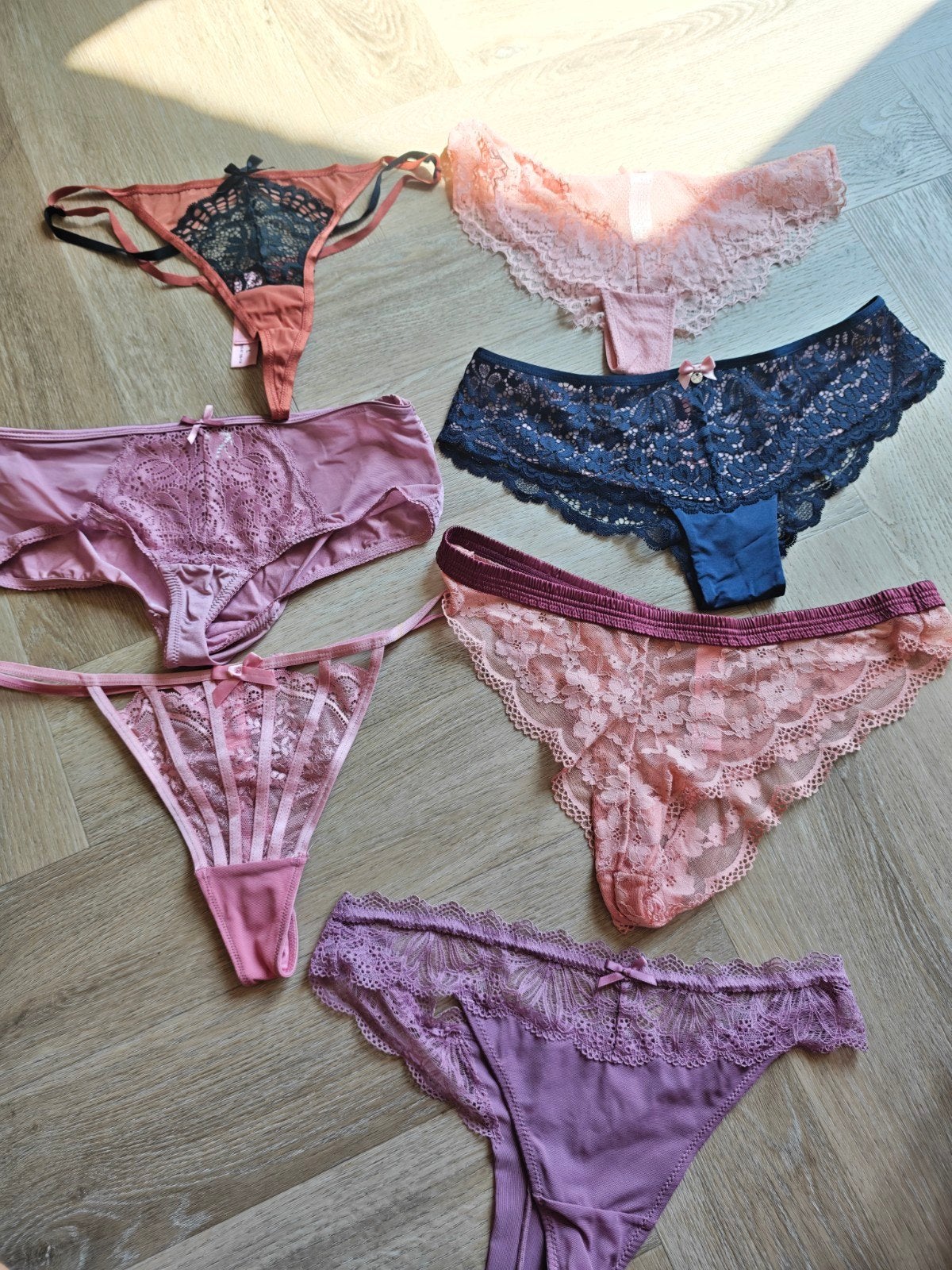Hunkemöller slips en strings (diverse maten), Kleding | Dames, Hunkemöller, Ophalen of Verzenden, Meerkleurig, Slip