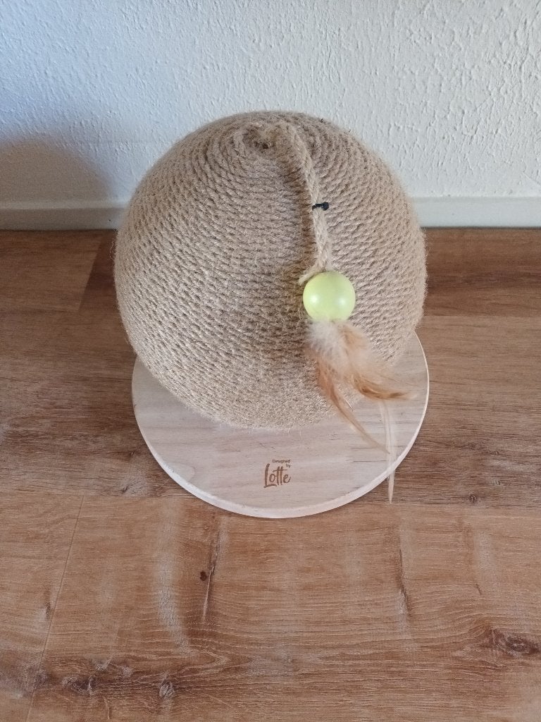 Krab bol/speeltje kat, Ophalen, Zo goed als nieuw, Krabpaal