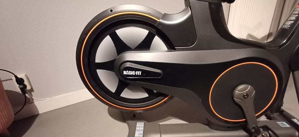 Basic Fit fiets, Ophalen, Overige materialen, Zo goed als nieuw, Benen