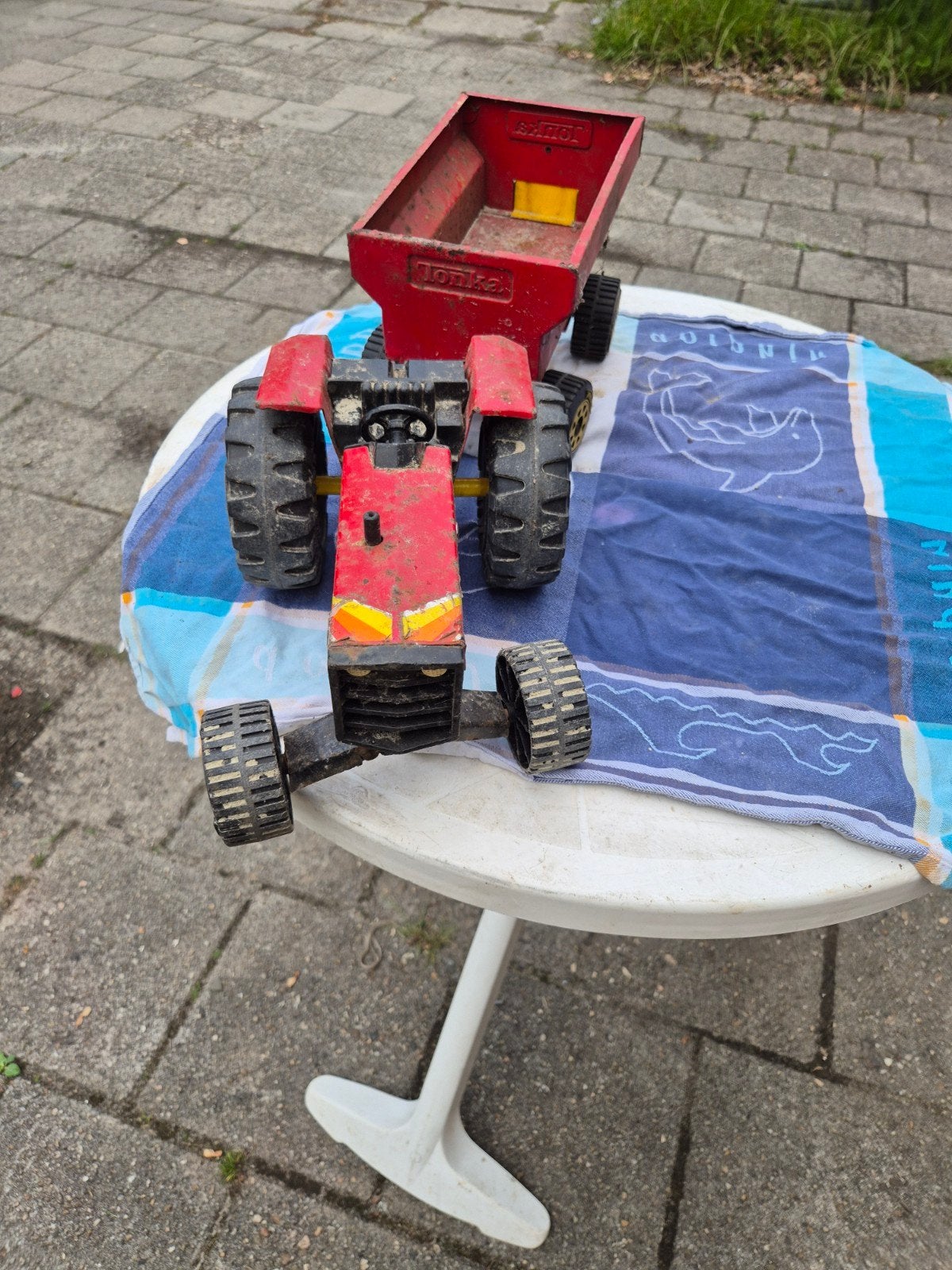 Hele oude tractor met wagen, Ophalen of Verzenden, Campingstoel