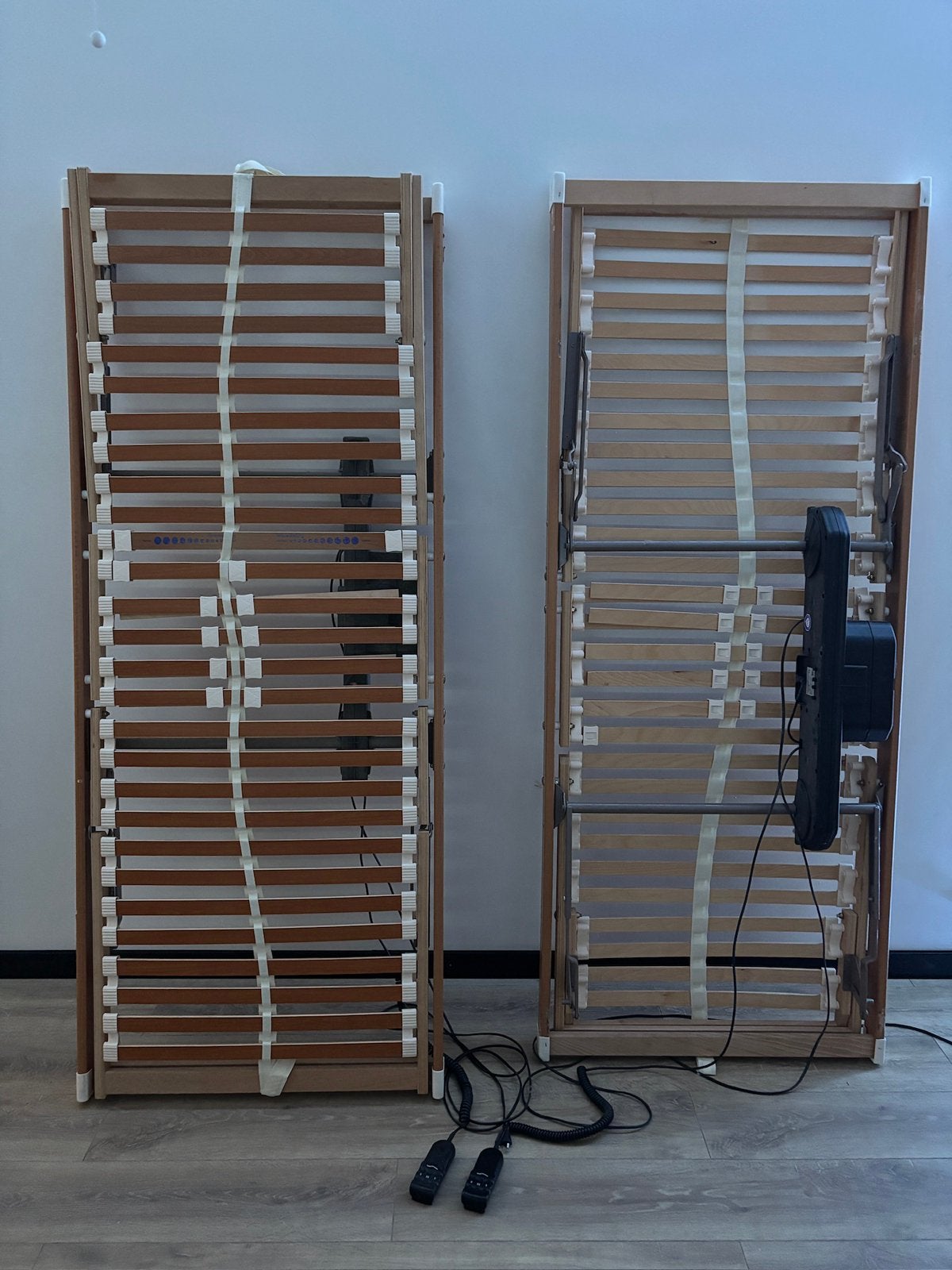 2 electrisch verstelbare lattenbodems, gratis af te halen, Huis en Inrichting, Slaapkamer | Matrassen en Bedbodems, Gebruikt, Tweepersoons