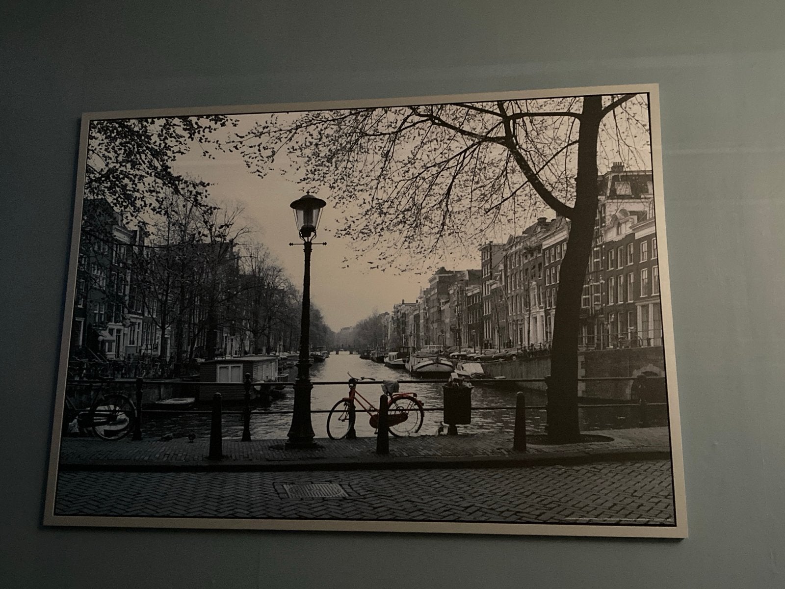 Canvas Amsterdam gracht met fiets - zwart-wit/sepia, Ophalen, 125 cm of meer, 75 – 100, Print
