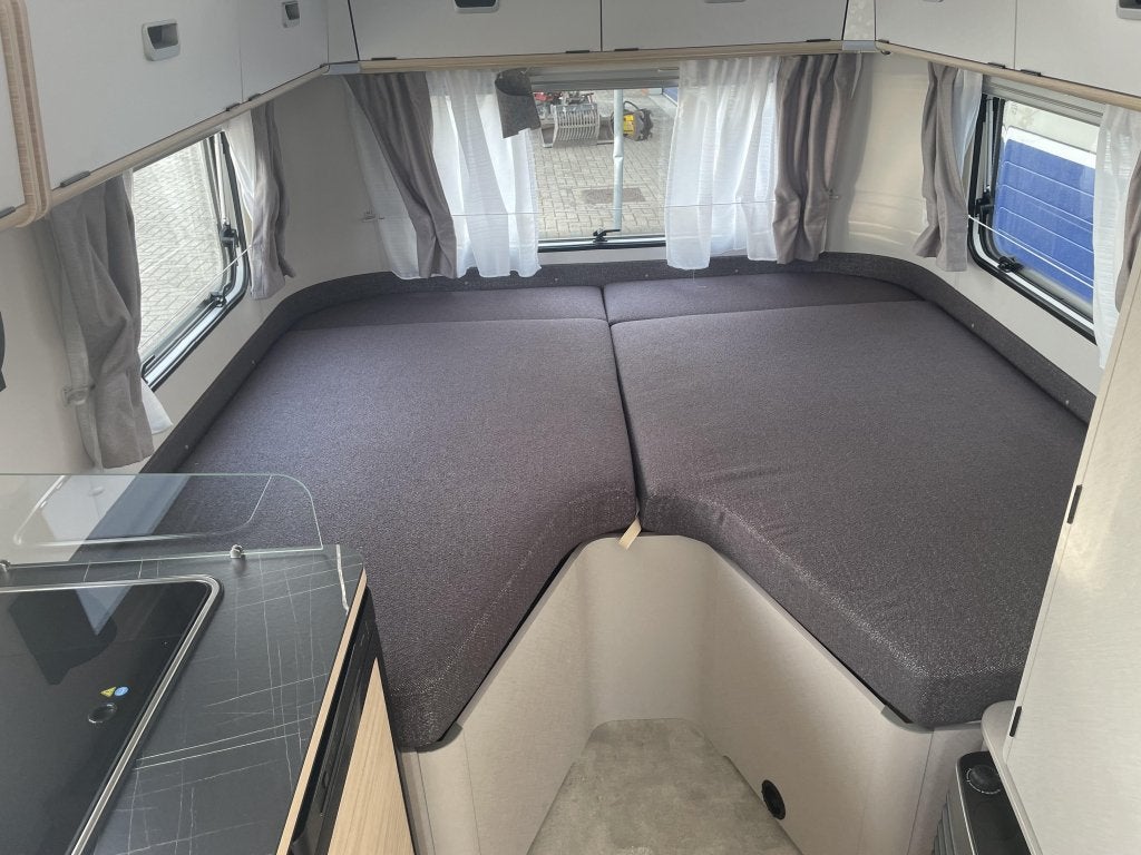 Eriba Touring 542 Silver Edition, Caravans en Kamperen, Caravans, Overige typen, Bedrijf, Tot en met 3, 4 tot 5 meter