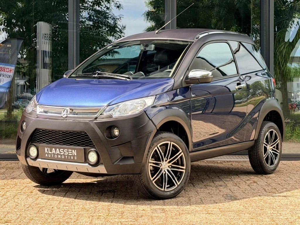 Aixam Crossline Evo | Hoge instap | Parkeercamera | 12 maand, 56 route de Pugny
BP 70112  Aix-les-Bains, FR, Zo goed als nieuw