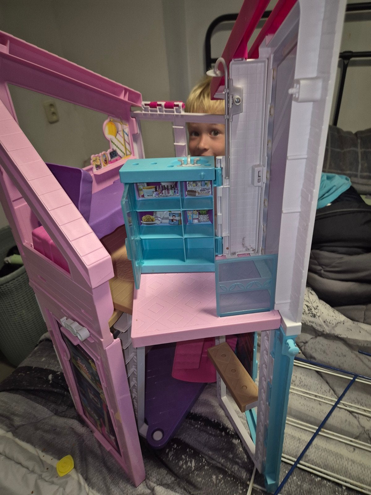 barbie huis, Kinderen en Baby's, Speelgoed | Poppenhuizen, Ophalen, Zo goed als nieuw, Poppenhuis