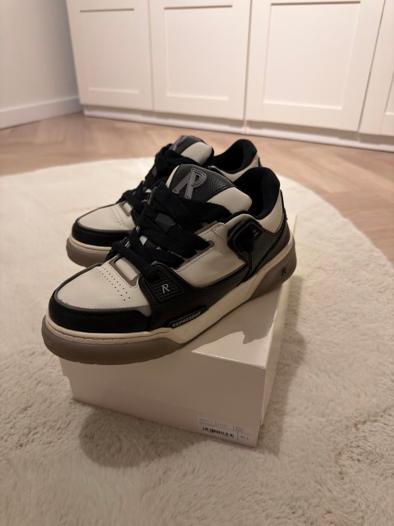 Represent Studio Sneakers Zwart/Wit - Maat 42.5, Kleding | Heren, Schoenen, Ophalen of Verzenden, Nieuw, Zwart, Sneakers of Gympen