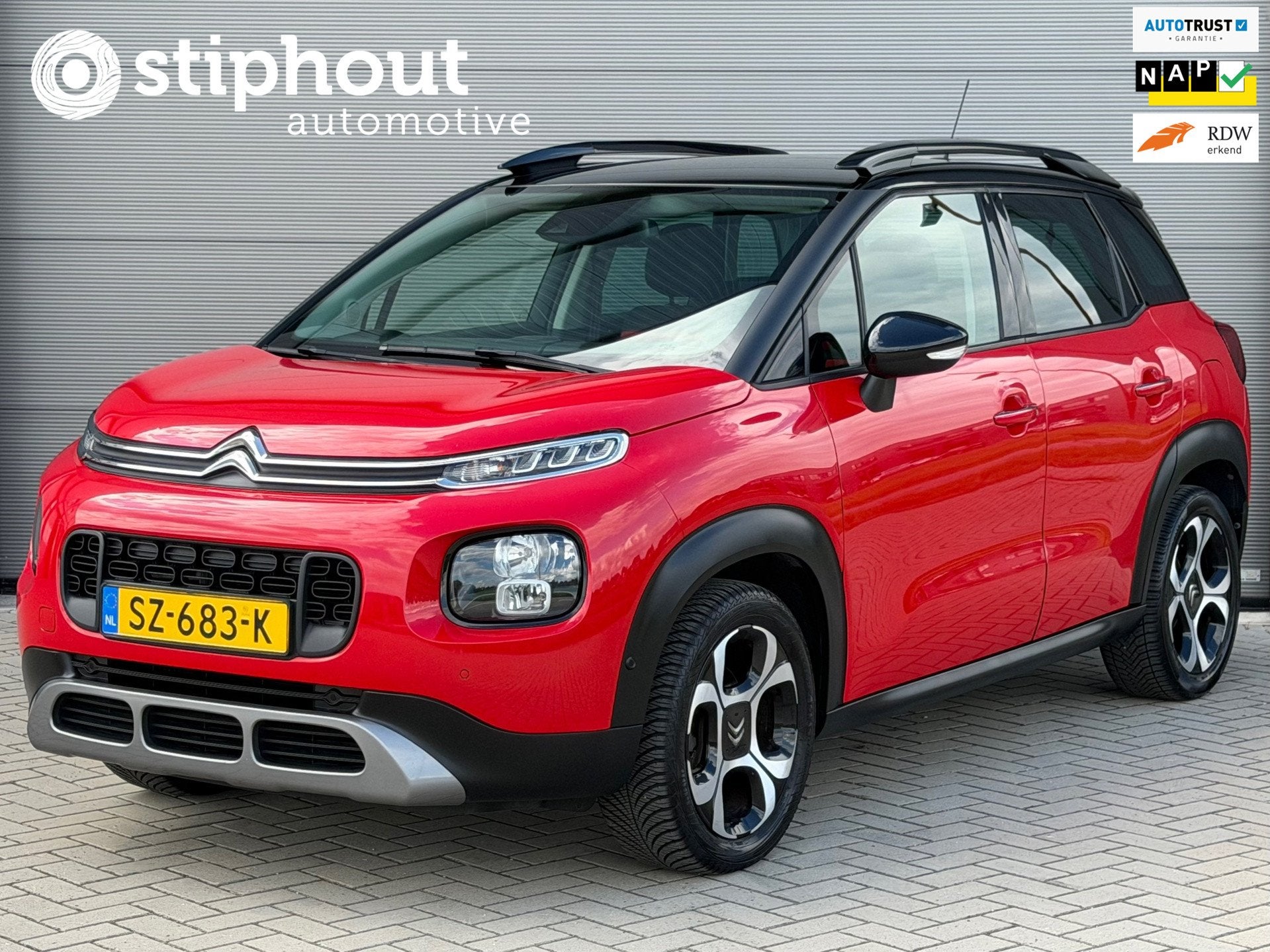 Citroen C3 Aircross 1.2 PureTech Shine | Dealer ond. | Trekh, Auto's, Voorwielaandrijving, Dealer onderhouden, Gebruikt, 1199 cc