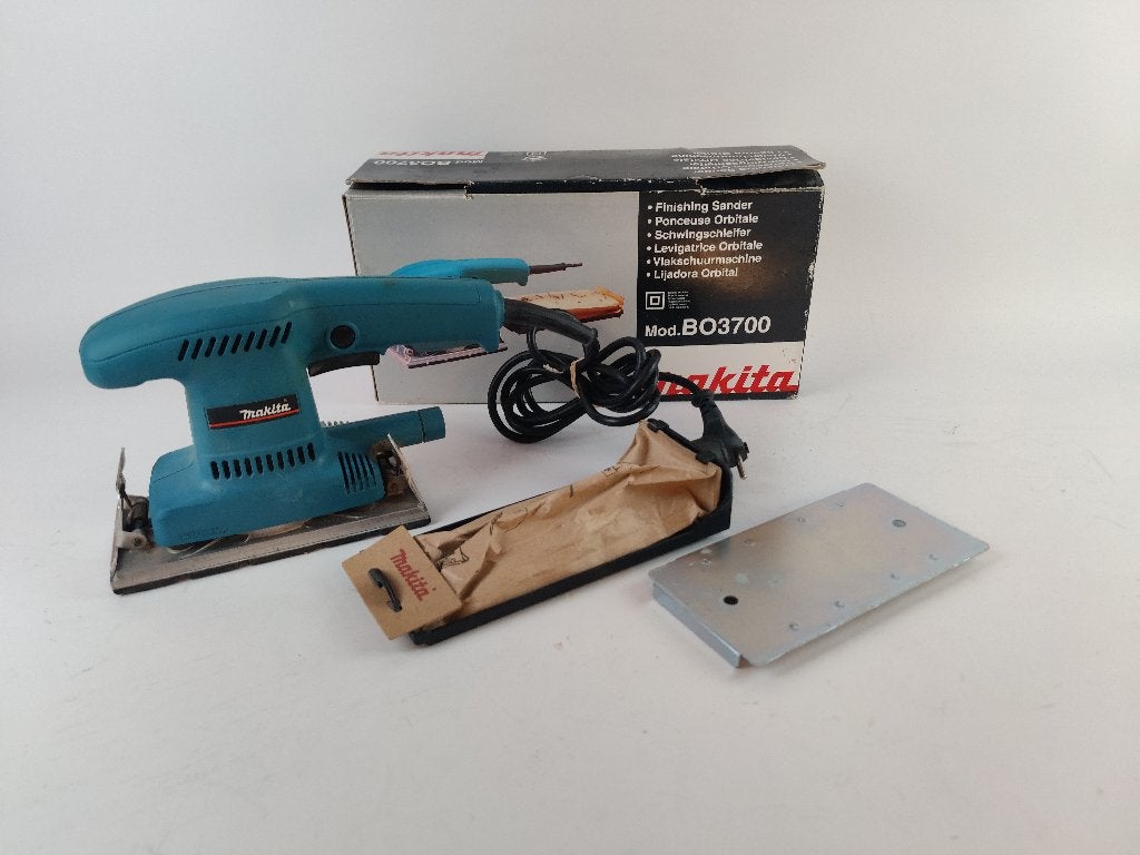 Makita BO3700  Vlakschuurmachine in doos || €29.99, Doe-het-zelf en Verbouw, Gereedschap | Schuurmachines, Ophalen of Verzenden