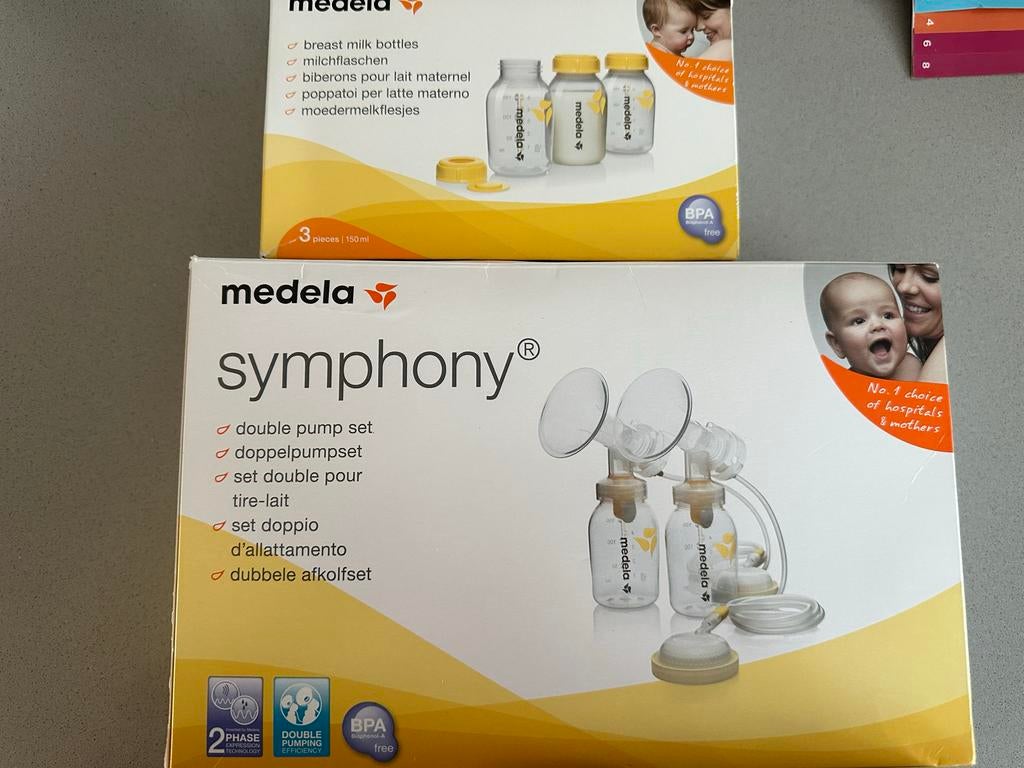 Medela Symphony kolfset en moedermelkflesjes, Ophalen, Zo goed als nieuw, Borstkolf