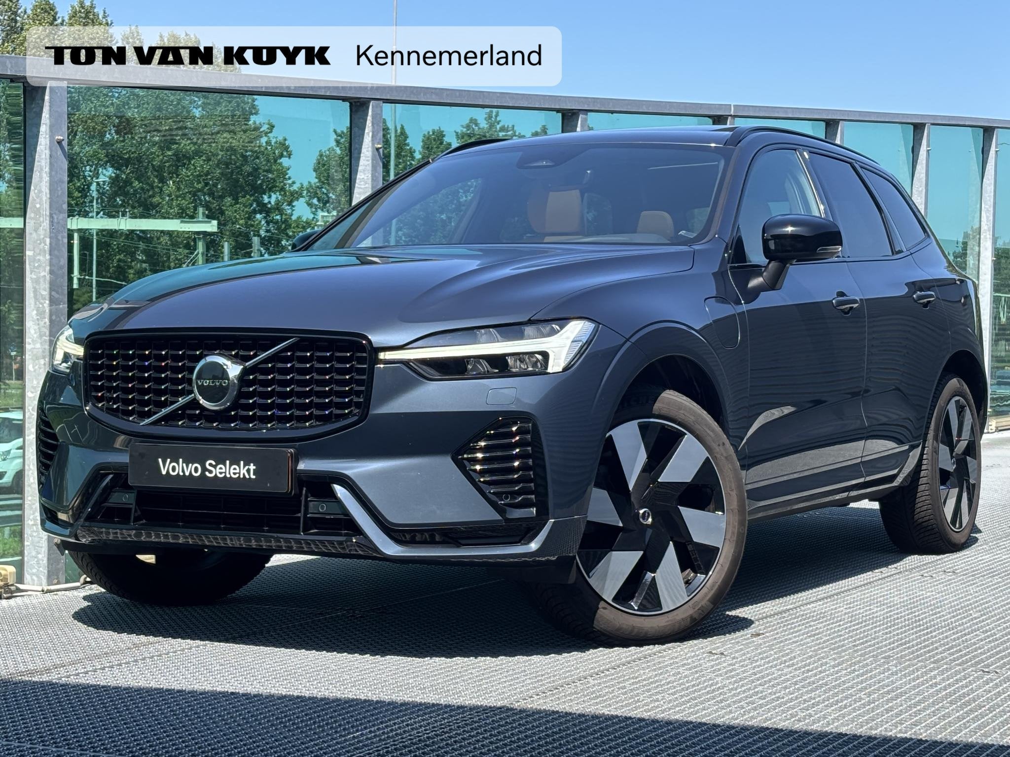Volvo XC60 2.0 T8 Plug-in hybrid AWD Ultimate Dark Panoramad