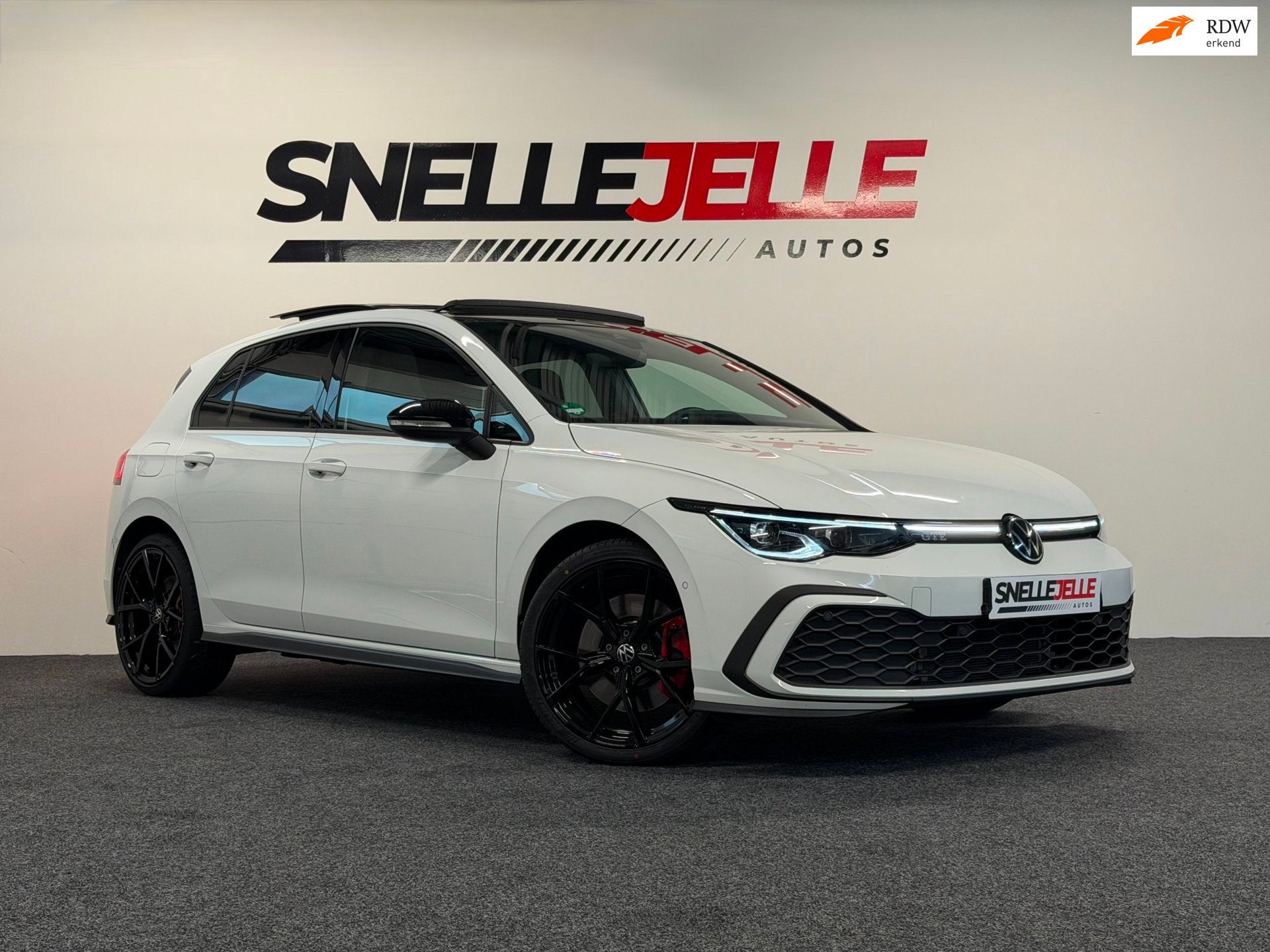 Volkswagen Golf 1.4 eHybrid GTE 245PK|PANO|HUD|MATRIX|IQ LIG, Dealer onderhouden, Stof, Gebruikt, Euro 6