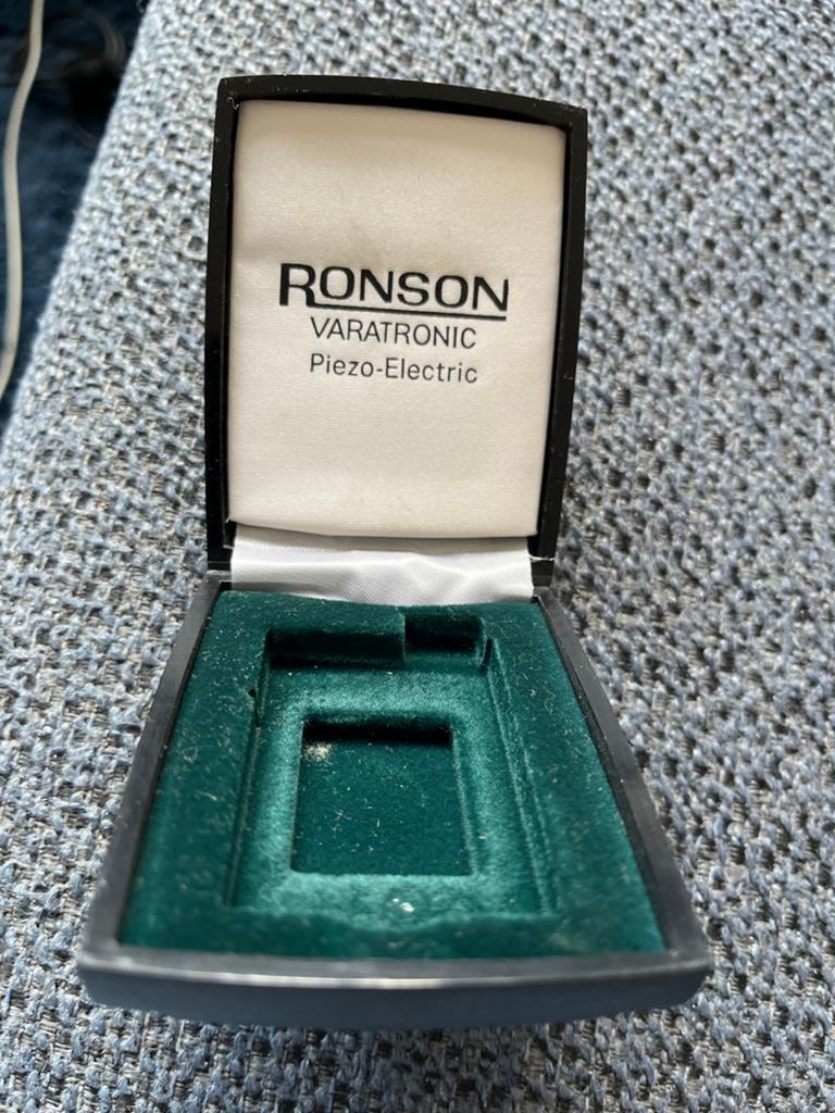 Ronson aansteker in hoes, Ophalen of Verzenden, Nieuw, Aansteker
