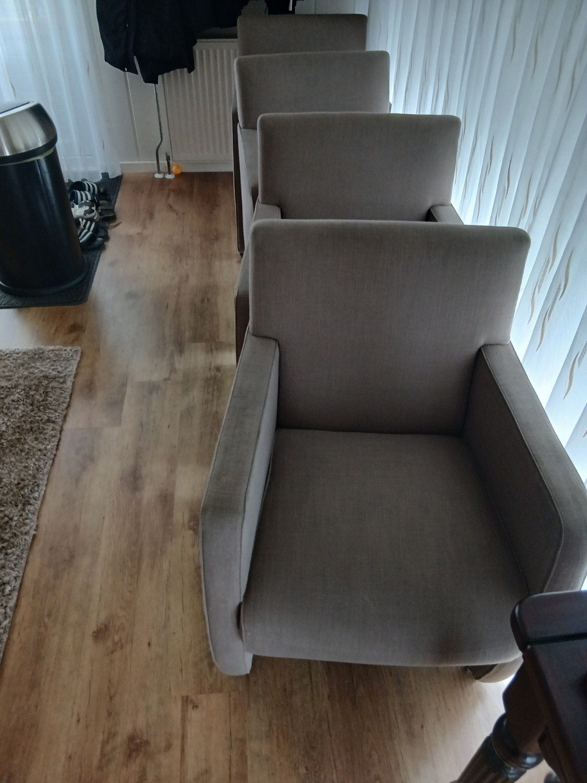Set van 4 comfortabele eetkamerstoelen -  taupe stof, Huis en Inrichting, Stoelen, Ophalen, Modern, Comfortabel, Gebruikt, Vier