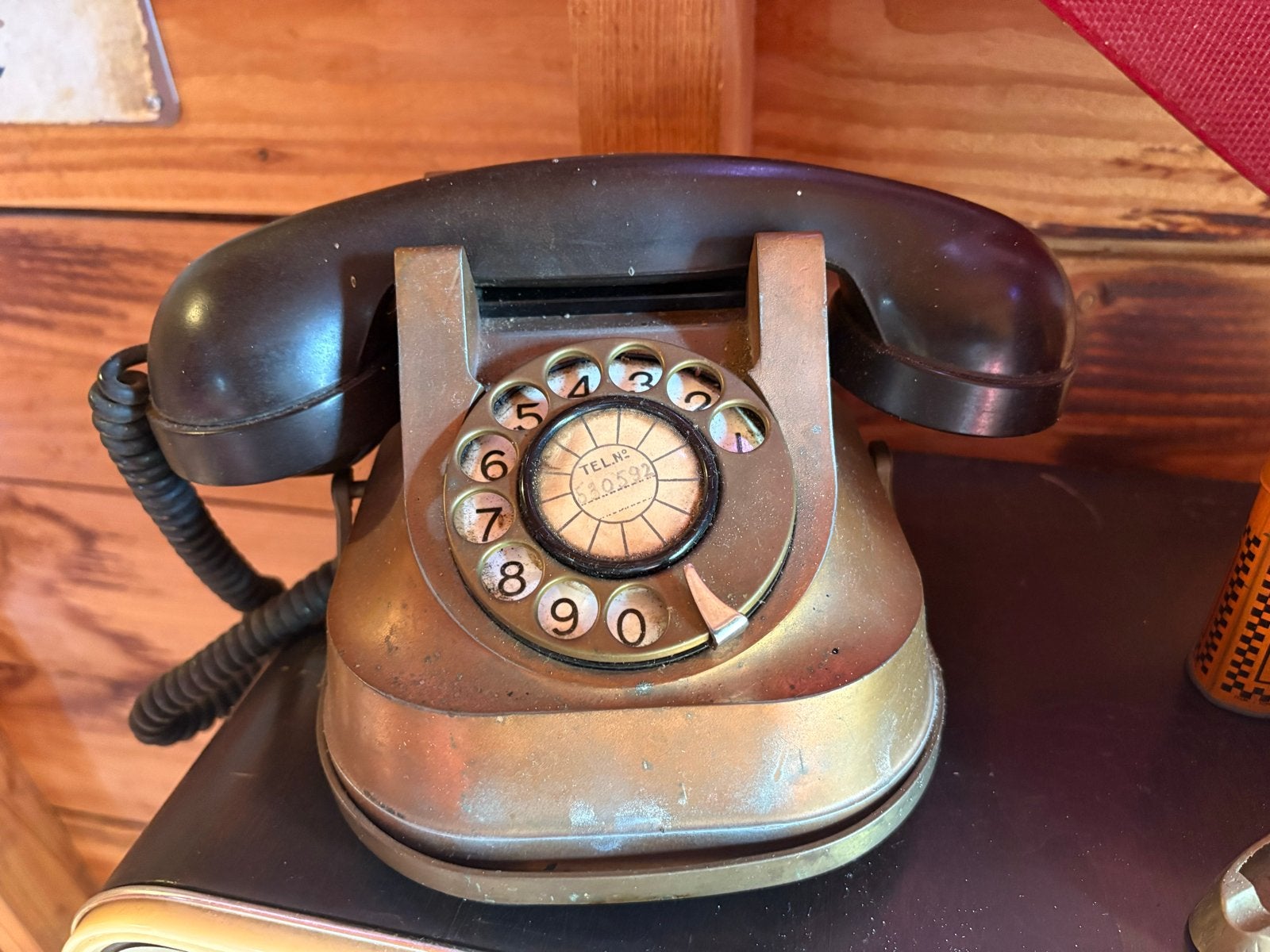 Vintage bakelieten draaischijf telefoon koper RTT 56, Ophalen of Verzenden