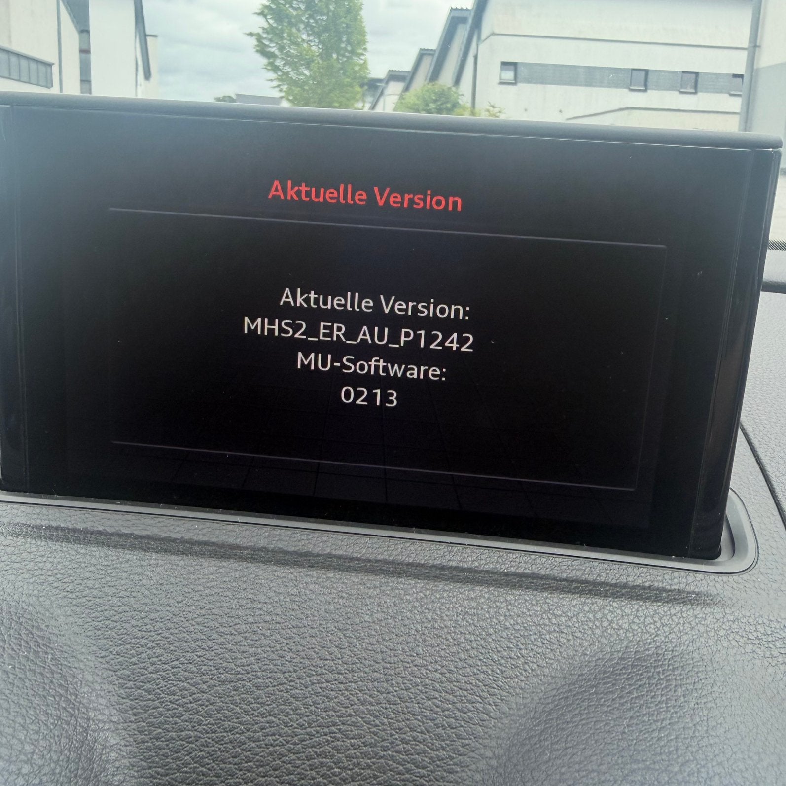 Apple CarPlay kan activeren of vrijschakelen., Ophalen of Verzenden, Zo goed als nieuw