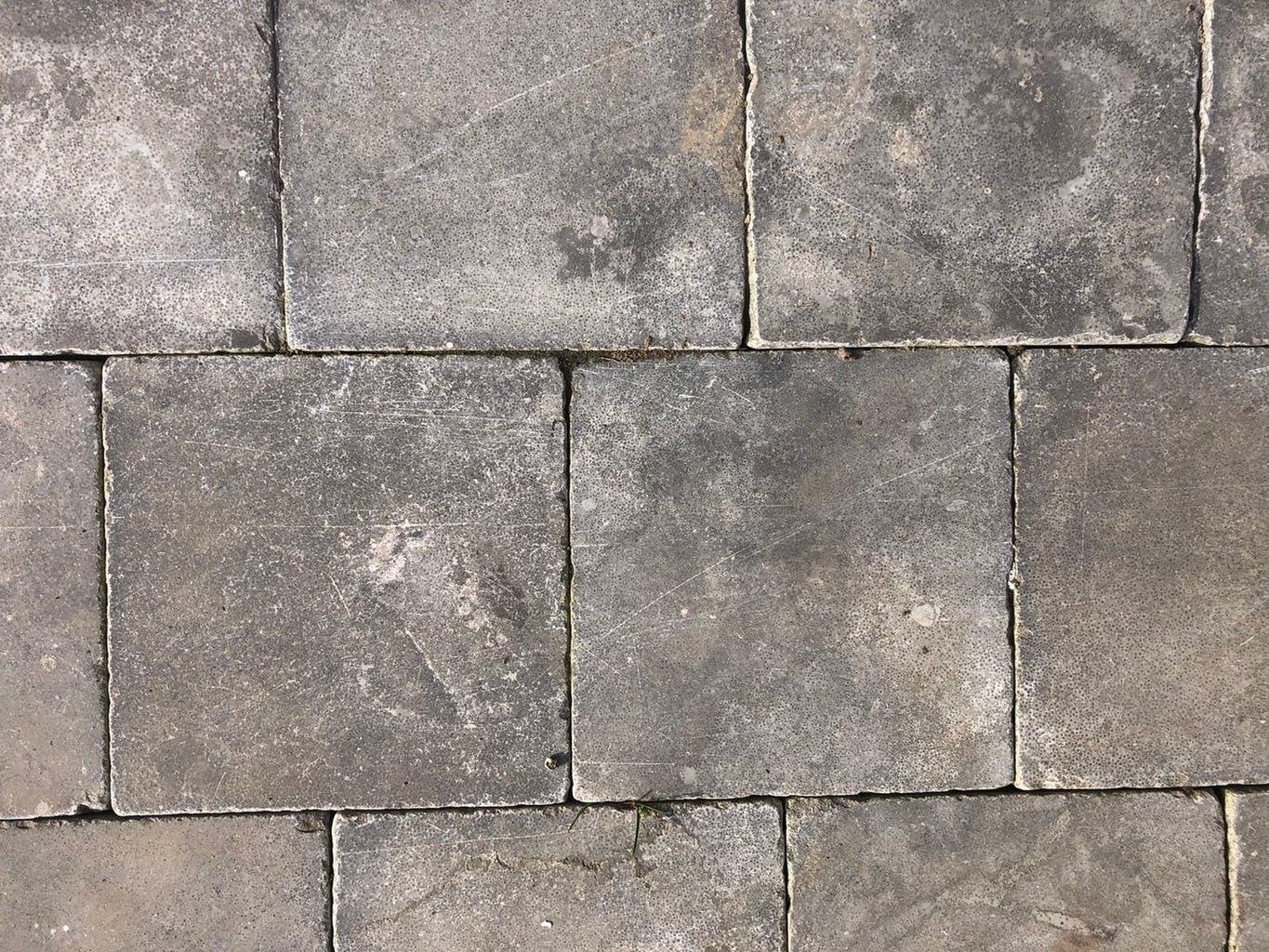 21m2 hardstenen tegels 20x20x3cm oud getrommeld blue stone, Ophalen, Gebruikt, Terrastegels, Natuursteen