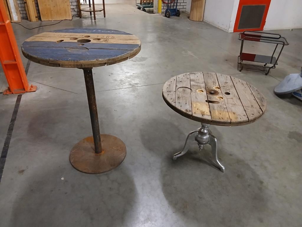 Unieke statafel van kabelhaspel - Industriële stijl, Huis en Inrichting, Tafels | Salontafels, Gebruikt, 50 tot 100 cm, Rond, 75 cm of meer