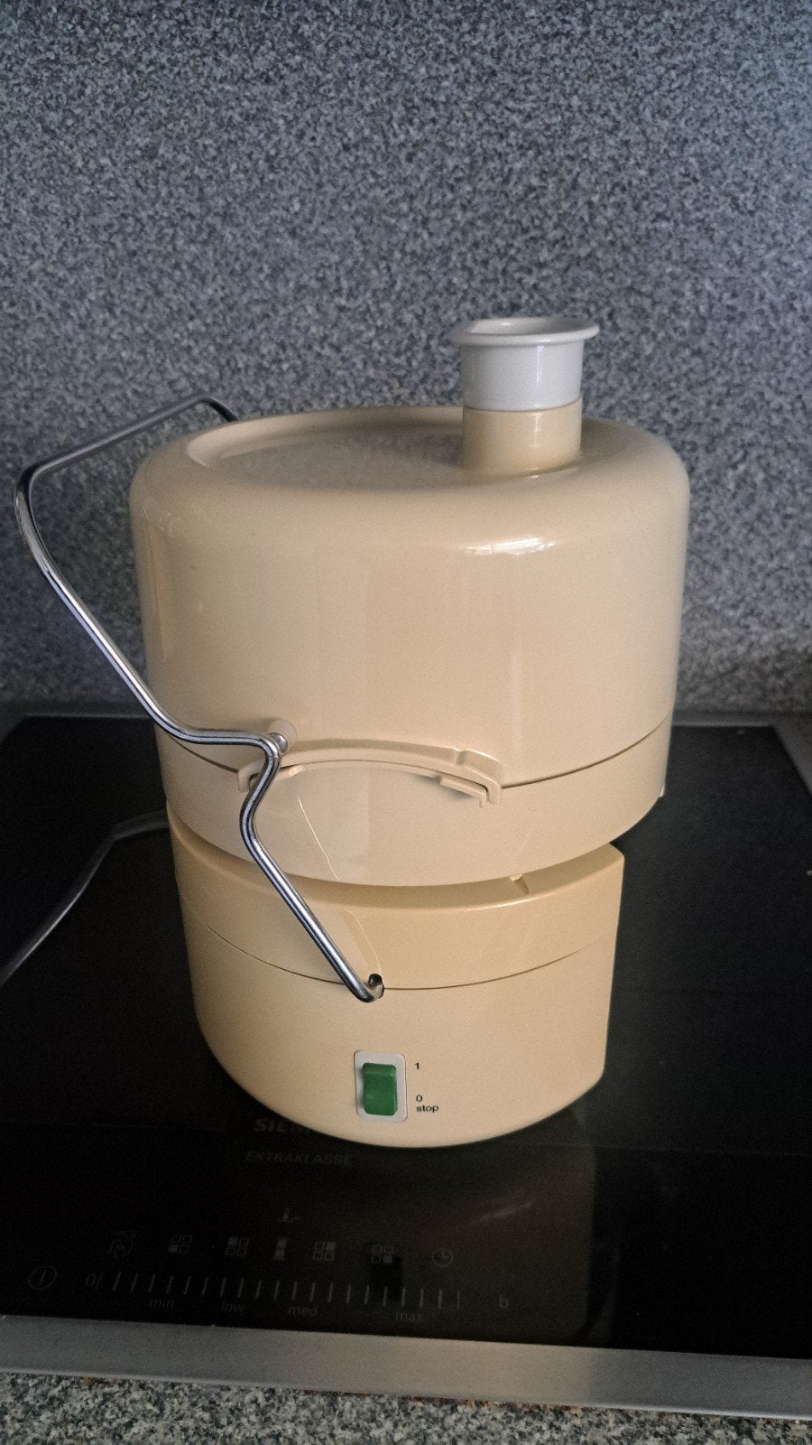 Originele Braun sap centrifuge, nette staat en goed werkend, Minder dan 1 liter, Ophalen of Verzenden, Gebruikt, 1 snelheid
